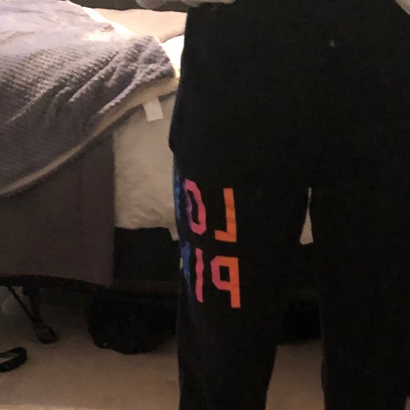 Pink sweatpants - Picture 3 of 4